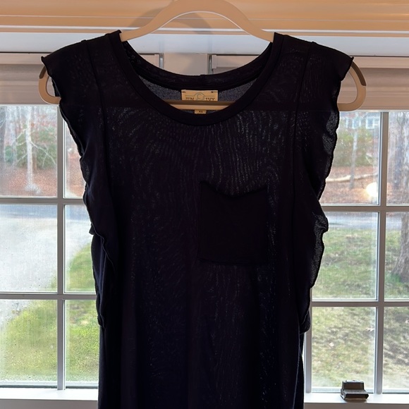 Jun & Ivy Navy Tank Top (size xs) - Picture 4 of 5